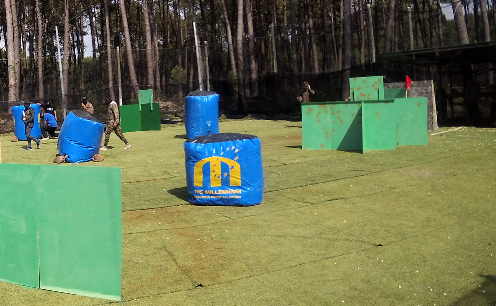 beta test de nouvelles idées de décors jeux sur le terrain de